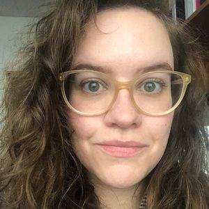 Meet your Posher, Leah